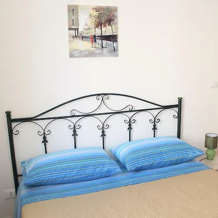 Casa Vacanze Giuseppe Trappeto (Sicily)